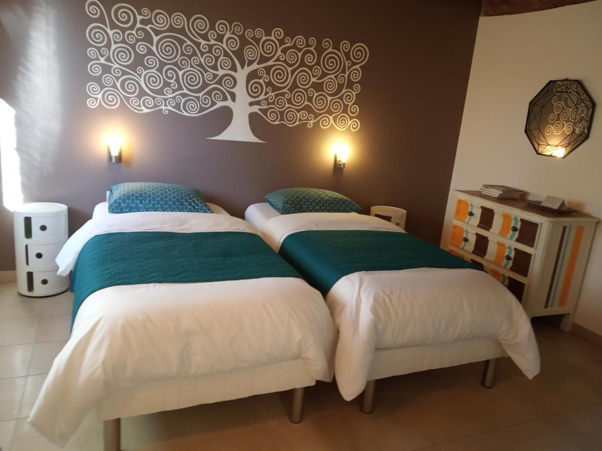 Le Grangeon Bed & Breakfast Cruis ภายนอก รูปภาพ